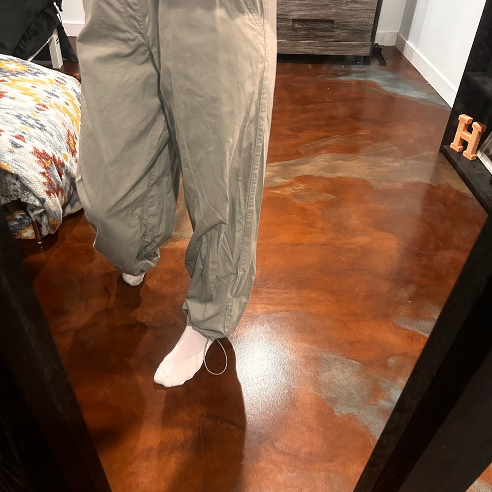 Olive Green Parachute Pants 💚✨ Trendy & Comfy